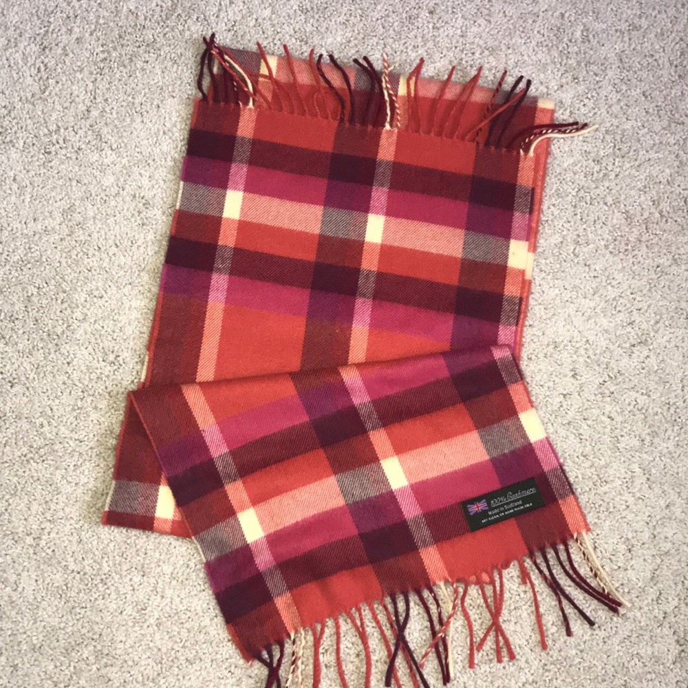 Cashmere scarf